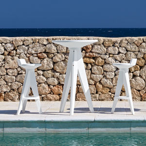 mesa alta contemporánea