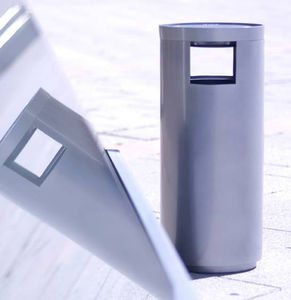 cubo de basura público