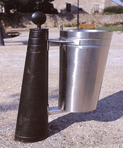 cubo de basura público