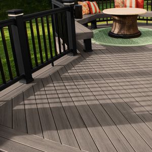 tarima de exterior de madera maciza