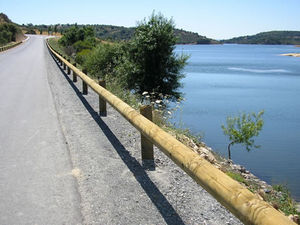 barrera de seguridad de madera