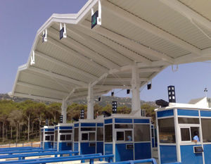 tensoestructura sobre armazón metálico