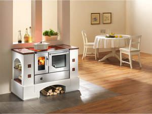 cocina con horno de leña
