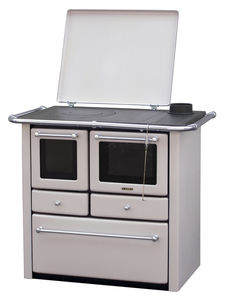 cocina con horno de leña