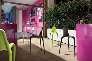 silla de bar contemporánea