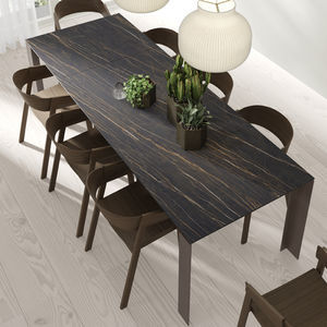 mesa de comedor contemporánea