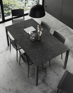 mesa de comedor contemporánea