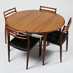 mesa de comedor de diseño escandinavo
