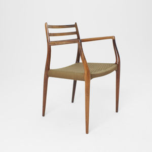 silla de diseño escandinavo