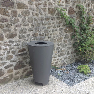 cubo de basura público
