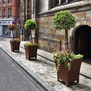 jardinera de acero Corten