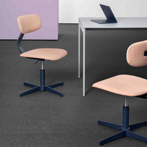 silla de oficina contemporánea