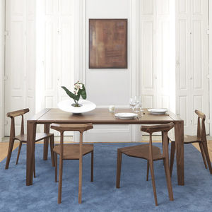 mesa de comedor contemporánea