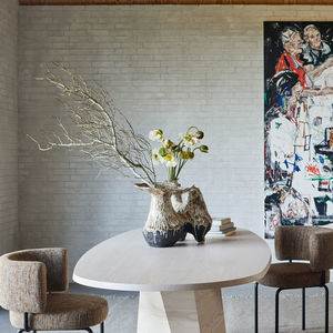 mesa contemporánea