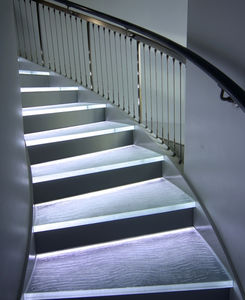 escalón de vidrio