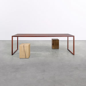 mesa contemporánea