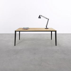 mesa contemporánea