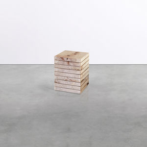 taburete contemporáneo