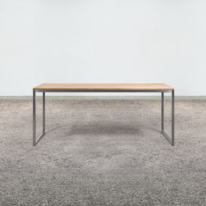 mesa contemporánea