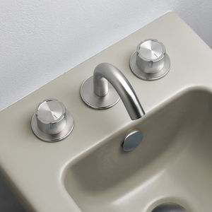 grifo bimando para lavabo