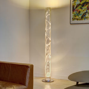 columna luminosa contemporánea