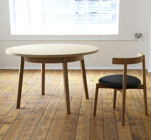 mesa de comedor contemporánea