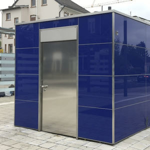 baño público de hormigón