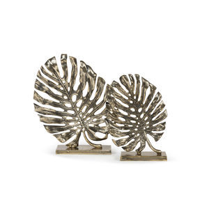 escultura de metal