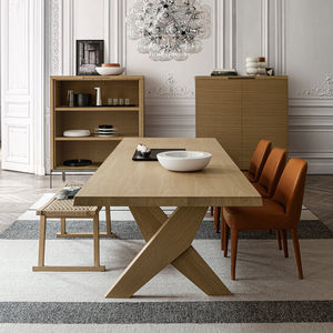 mesa contemporánea