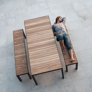 mesa de comedor contemporánea