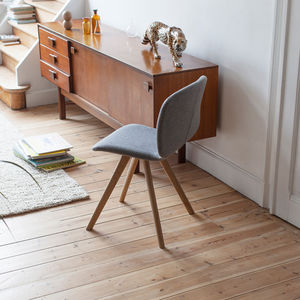silla contemporánea / tapizada / con ruedas / ajustable