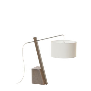 lámpara de mesa