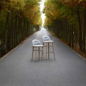 silla de bar contemporánea