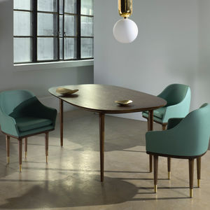 mesa de comedor contemporánea