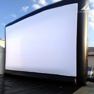 pantalla hinchable para proyecciones al aire libre
