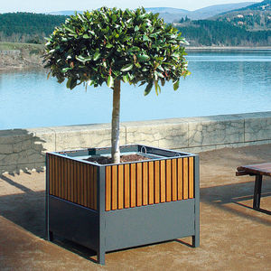 jardinera de acero