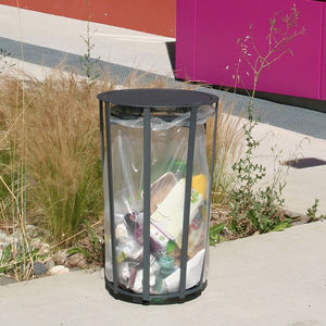 cubo de basura público