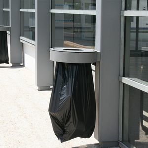 soporte de bolsa de basura público