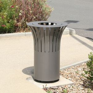 cubo de basura público
