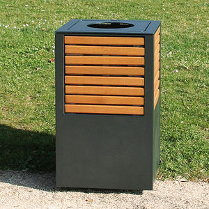 cubo de basura público