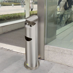 cubo de basura público