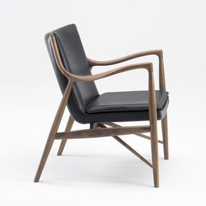 sillón de diseño escandinavo