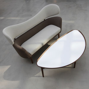 mesa de centro de diseño escandinavo