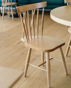 silla de comedor contemporánea