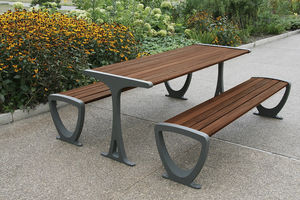 conjunto de mesa y banco contemporáneo