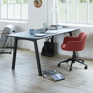 mesa contemporánea