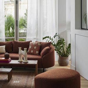 reposapiés contemporáneo