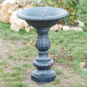 fuente de agua de exterior
