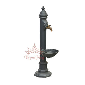 fuente de agua de jardín