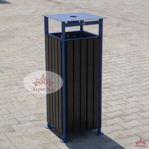 cubo de basura público